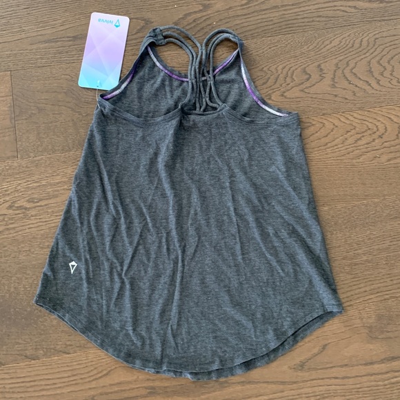 **SOLD**Lululemon Ivivva girls “Quiet Moments Tank” size 10 colour heather grey - Picture 2 of 6